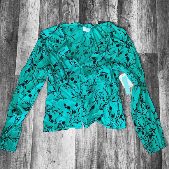 Abound Tops - Blouse